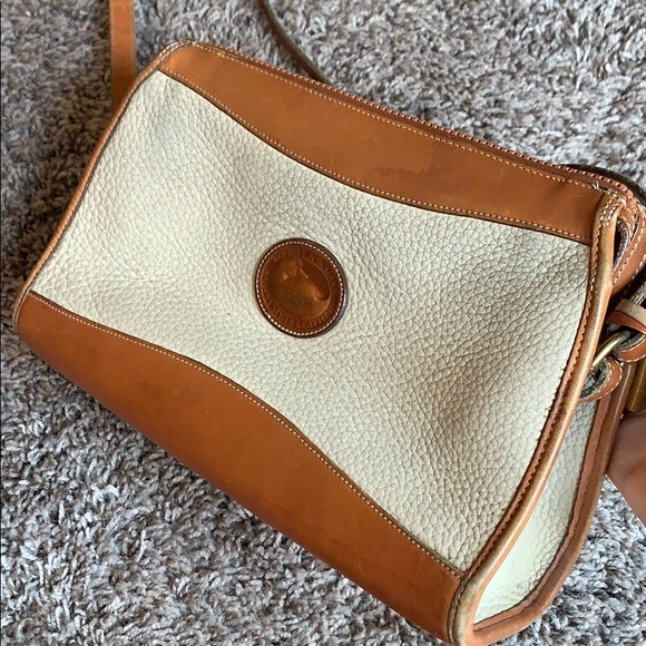 Vintage Dooney & Bourke crossbody purse - Picture 3 of 16